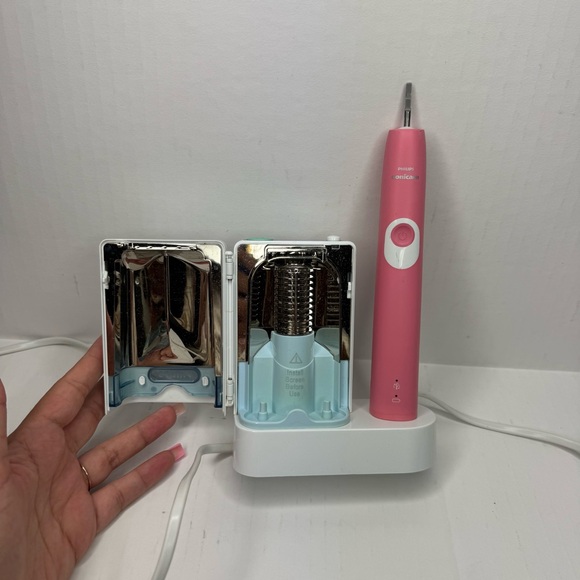 Philips Sonicare ProtectiveClean 4100 Electric Rechargeable‎ Toothbrush - Picture 2 of 10